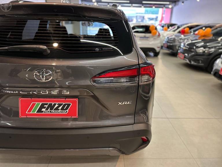 TOYOTA - COROLLA 2.0 CROSS XRE 16V FLEX 4P AUTOMÁTICO - 2022/2023 - CINZA - R$ 150.900,00