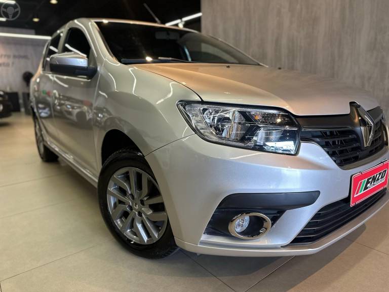 RENAULT - SANDERO 1.0 12V GT LINE LIMITED FLEX 4P MANUAL - 2021/2022 - PRATA - R$ 64.900,00