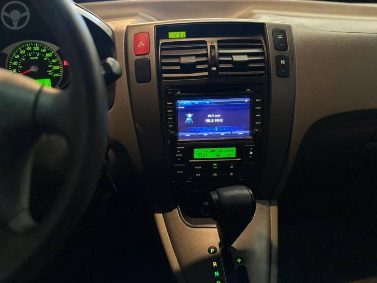 HYUNDAI - TUCSON 2.0 MPFI GLS 16V 143CV 2WD FLEX 4P AUTOMÁTICO - 2015/2016 - BRANCA - R$ 59.900,00