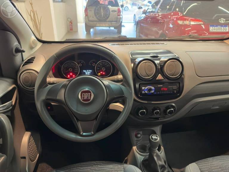 FIAT - PALIO 1.0 MPI ATTRACTIVE 8V FLEX 4P MANUAL - 2016/2016 - BRANCA - R$ 46.900,00