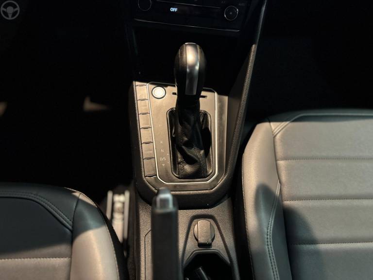 VOLKSWAGEN - NIVUS 1.0 TSI HIGHLINE FLEX 4P AUTOMÁTICO - 2021/2021 - CINZA - R$ 108.900,00