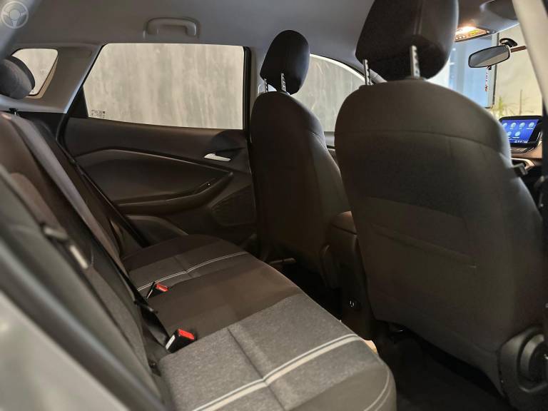 CHEVROLET - TRACKER 1.0 12V LT TURBO FLEX 4P AUTOMÁTICO - 2024/2025 - PRATA - R$ 129.900,00