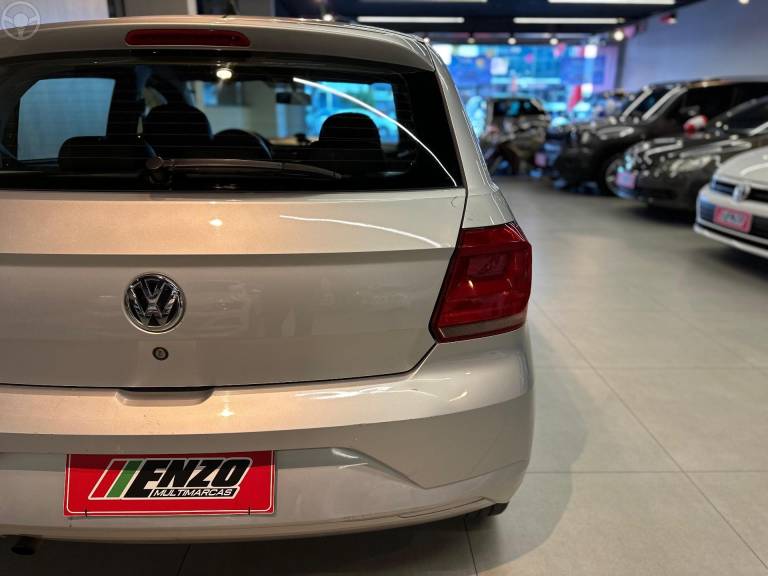 VOLKSWAGEN - GOL 1.0 12V MPI TOTALFLEX 4P MANUAL - 2018/2019 - PRATA - R$ 46.900,00
