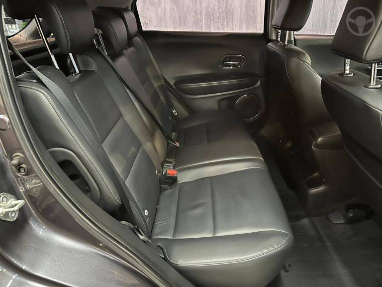 HONDA - HR-V 1.8 16V FLEX TOURING 4P AUTOMÁTICO - 2018/2018 - CINZA - R$ 107.900,00