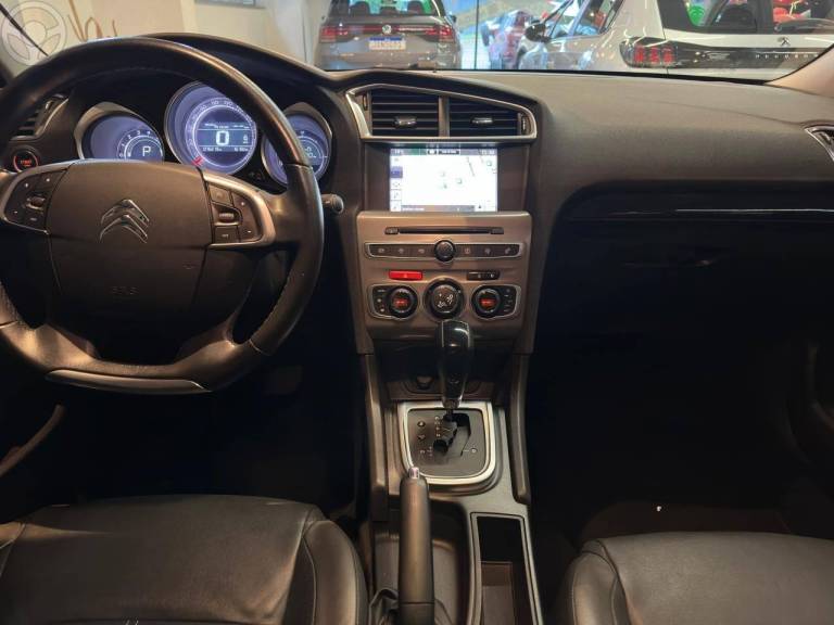 CITROËN - C4 LOUNGE 1.6 EXCLUSIVE 16V TURBO FLEX 4P AUTOMÁTICO - 2017/2018 - PRATA - R$ 64.900,00