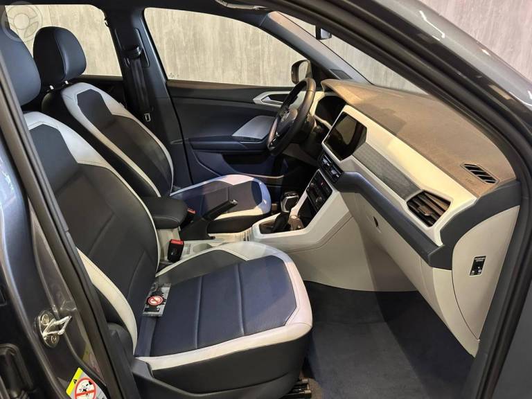 VOLKSWAGEN - T-CROSS 1.4 HIGHLINE TSI 16V FLEX 4P AUTOMÁTICO - 2020/2021 - CINZA - R$ 117.900,00