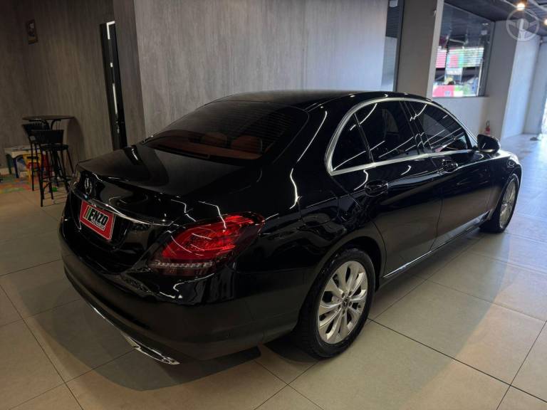 MERCEDES-BENZ - C 180 1.6 CGI 16V TURBO 4P AUTOMÁTICO - 2018/2019 - PRETA - R$ 139.900,00
