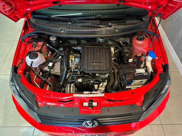 VOLKSWAGEN - GOL 1.0 12V MPI TOTALFLEX 4P MANUAL - 2022/2023 - VERMELHA - R$ 58.900,00