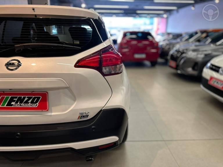 NISSAN - KICKS 1.6 16V FLEX SV 4P XTRONIC - 2020/2021 - BRANCA - R$ 89.900,00