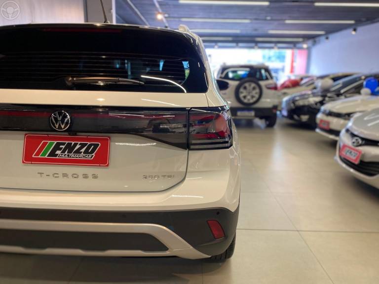 VOLKSWAGEN - T-CROSS 1.4 HIGHLINE TSI 16V FLEX 4P AUTOMÁTICO - 2024/2025 - BRANCA - R$ 179.900,00