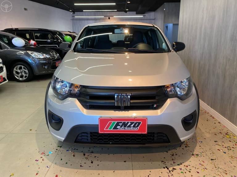 FIAT - MOBI 1.0 8V EVO FLEX LIKE. MANUAL - 2023/2023 - PRATA - R$ 53.900,00
