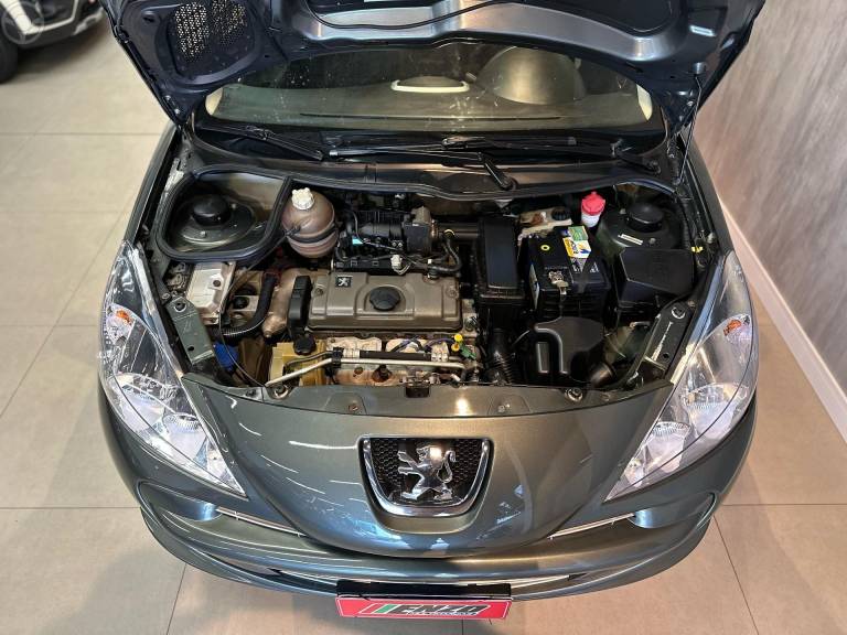 PEUGEOT - 207 1.4 SEDAN XR PASSION 8V FLEX 4P MANUAL - 2010/2011 - CINZA - R$ 21.900,00