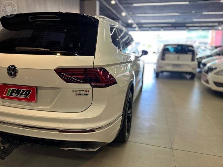 VOLKSWAGEN - TIGUAN 2.0 ALLSPACE R-LINE 350 TSI 4X4 4P - 2019/2020 - BRANCA - R$ 168.900,00