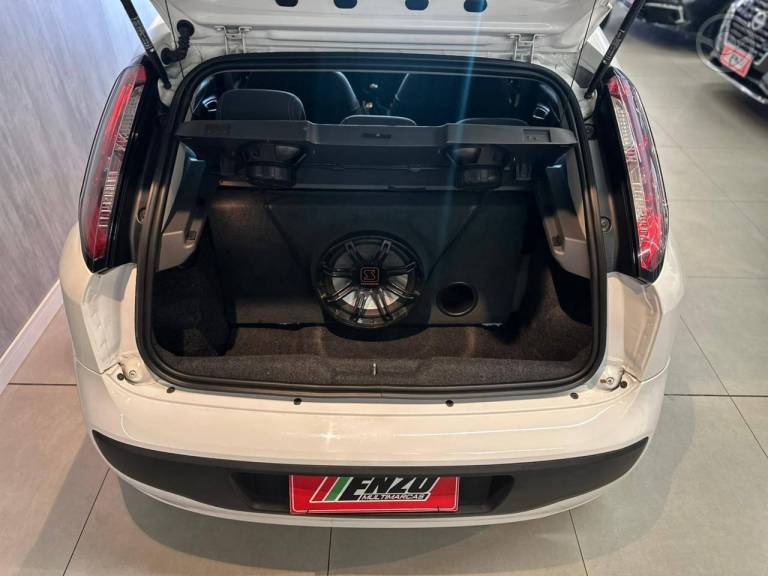 FIAT - PUNTO 1.4 ATTRACTIVE 8V FLEX 4P MANUAL - 2013/2014 - BRANCA - R$ 44.900,00