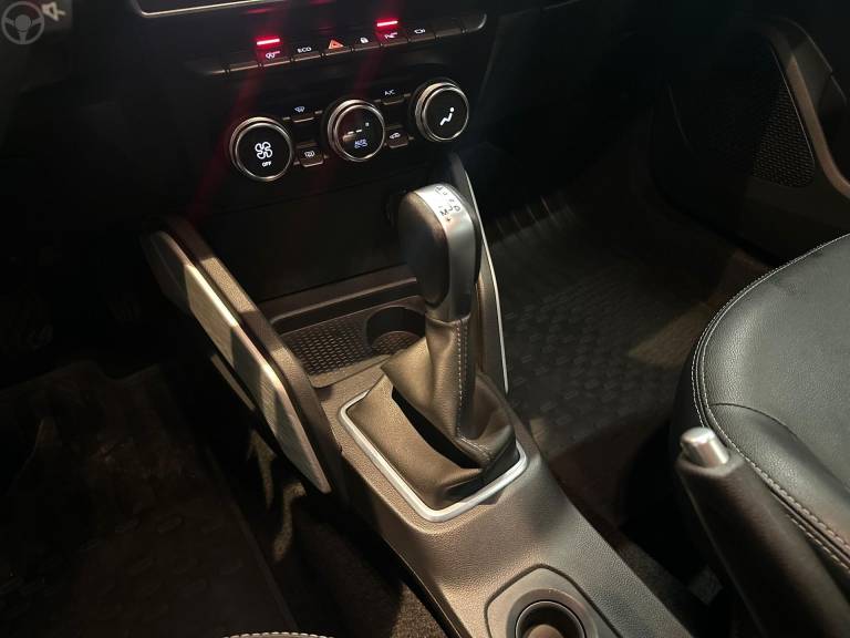 RENAULT - DUSTER 1.6 ICONIC 16V FLEX 4P AUTOMÁTICO - 2020/2021 - BEGE - R$ 92.900,00