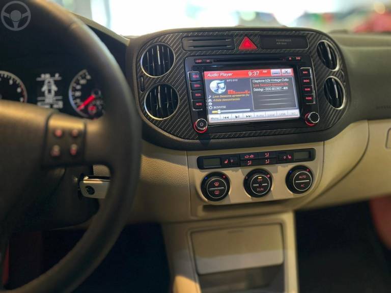 VOLKSWAGEN - TIGUAN 2.0 TSI 16V TURBO 4P TIPTRONIC - 2009/2010 - BRANCA - R$ 59.900,00