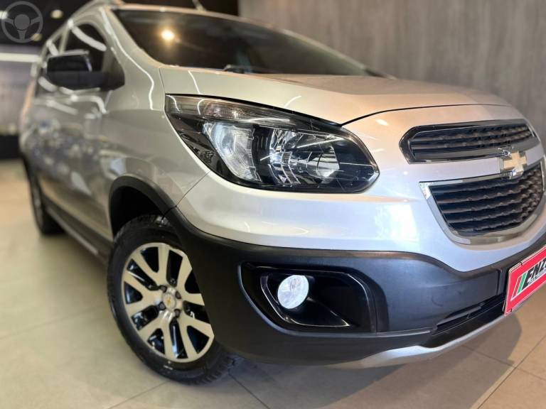 CHEVROLET - SPIN 1.8 ACTIV 8V FLEX 4P AUTOMÁTICO - 2015/2016 - PRATA - R$ 61.900,00