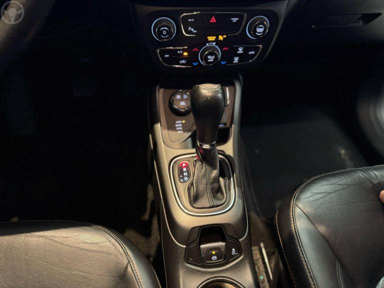 JEEP - COMPASS 2.0 LONGITUDE TD350 TURBO DIESEL 4X4 4P AUTOMÁTICO - 2017/2018 - CINZA - R$ 102.900,00