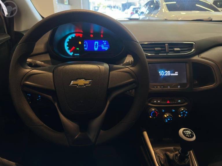 CHEVROLET - ONIX 1.4 MPFI LTZ 8V FLEX 4P MANUAL - 2014/2014 - BRANCA - R$ 53.900,00