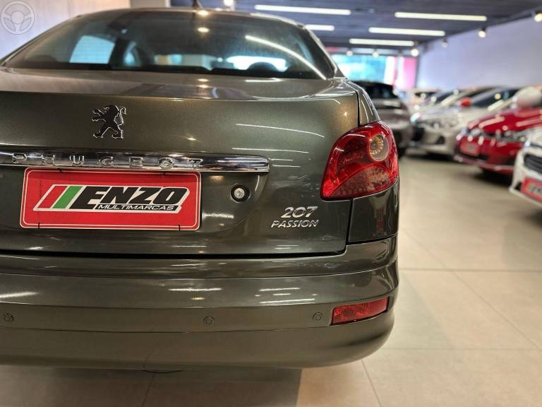 PEUGEOT - 207 1.4 SEDAN XR PASSION 8V FLEX 4P MANUAL - 2010/2011 - CINZA - R$ 21.900,00