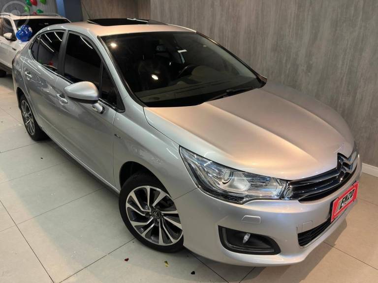 CITROËN - C4 LOUNGE 1.6 EXCLUSIVE 16V TURBO FLEX 4P AUTOMÁTICO - 2017/2018 - PRATA - R$ 64.900,00
