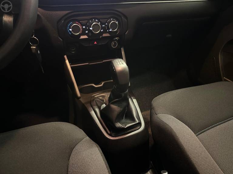 CITROËN - C3 1.0 LIVE PACK 6V 4P FLEX MANUAL - 2024/2024 - CINZA - R$ 70.900,00