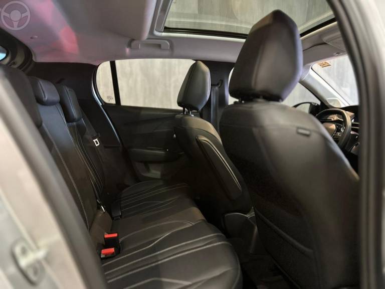 PEUGEOT - 208 1.6 GRIFFE 16V FLEX 4P AUTOMÁTICO - 2021/2021 - PRATA - R$ 85.900,00