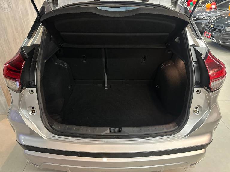 NISSAN - KICKS 1.6 ADVANCE 16V FLEX 4P AUTOMÁTICO - 2021/2022 - PRATA - R$ 103.900,00