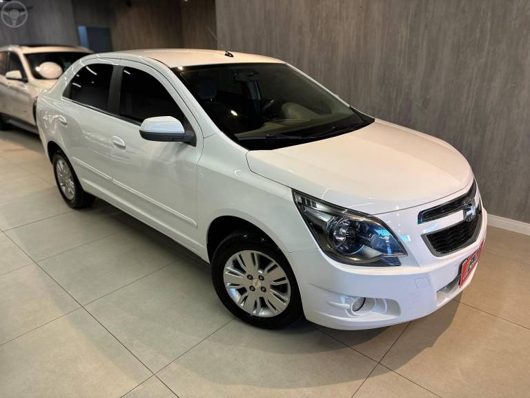 CHEVROLET - COBALT 1.8 MPFI LTZ 8V FLEX 4P AUTOMÁTICO - 2015/2015 - BRANCA - R$ 45.900,00