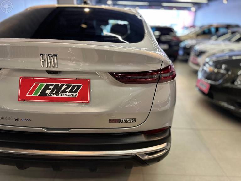 FIAT - FASTBACK 1.3 LIMITED EDITION 270 TURBO FLEX 4P AUTOMÁTICO - 2023/2024 - PRATA - R$ 126.900,00