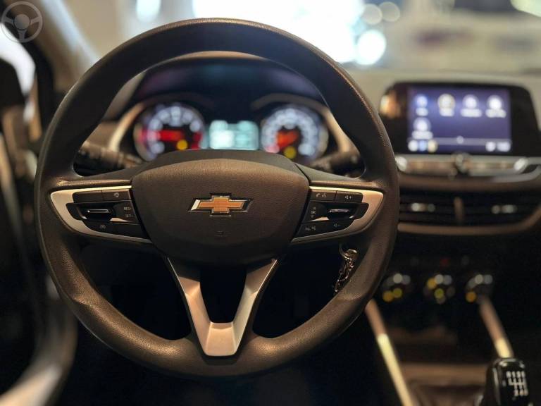 CHEVROLET - ONIX 1.0 LT 12V FLEX 4P MANUAL - 2020/2020 - BRANCA - R$ 59.900,00