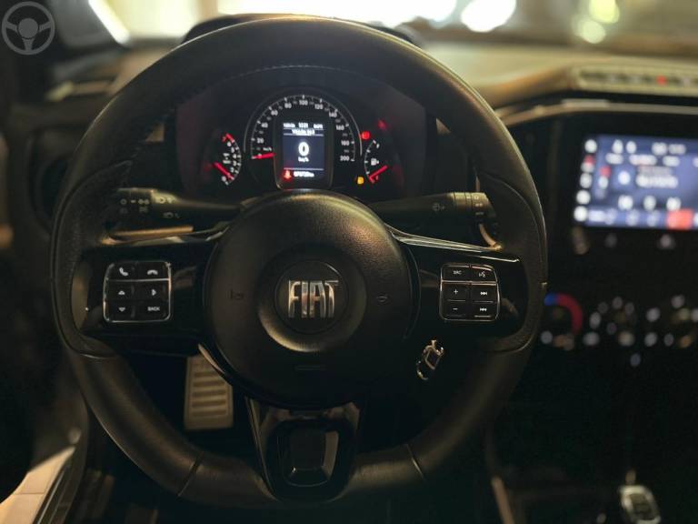 FIAT - STRADA 1.3 VOLCANO CD 8V FLEX 4P MANUAL - 2022/2022 - PRATA - R$ 105.900,00