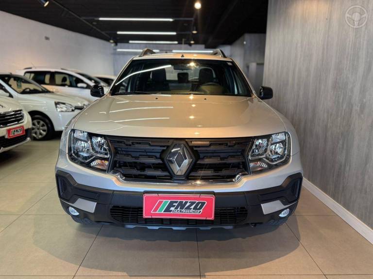 RENAULT - OROCH 1.6 16V SCE INTENSE FLEX 4P MANUAL - 2022/2023 - PRATA - R$ 91.900,00
