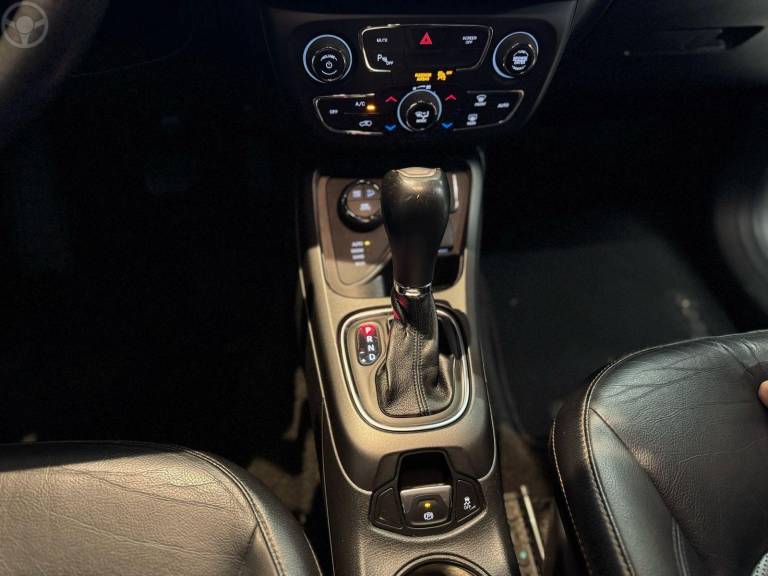 JEEP - COMPASS 2.0 LONGITUDE TD350 TURBO DIESEL 4X4 4P AUTOMÁTICO - 2017/2018 - CINZA - R$ 102.900,00