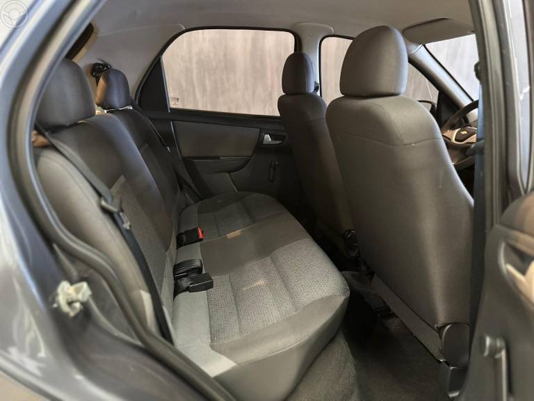 CHEVROLET - CELTA 1.0 VHCE LT 8V FLEX 4P MANUAL - 2012/2013 - CINZA - R$ 32.900,00