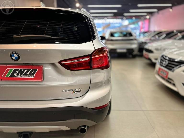 BMW - X1 2.0 16V TURBO SDRIVE20I X-LINE 4P AUTOMÁTICO - 2019/2019 - PRATA - R$ 134.900,00