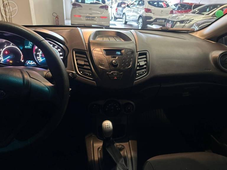 FORD - FIESTA 1.5 S HATCH 16V FLEX 4P MANUAL - 2014/2014 - BRANCA - R$ 42.900,00