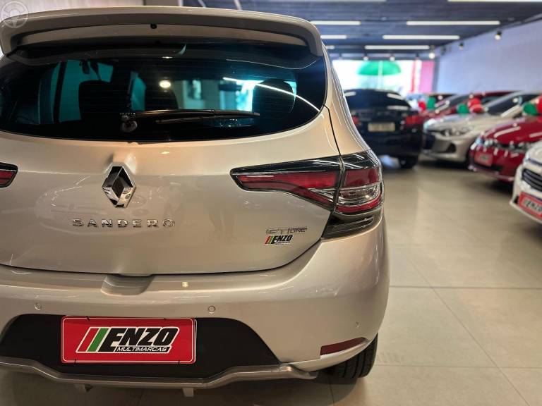 RENAULT - SANDERO 1.0 12V GT LINE LIMITED FLEX 4P MANUAL - 2021/2022 - PRATA - R$ 64.900,00