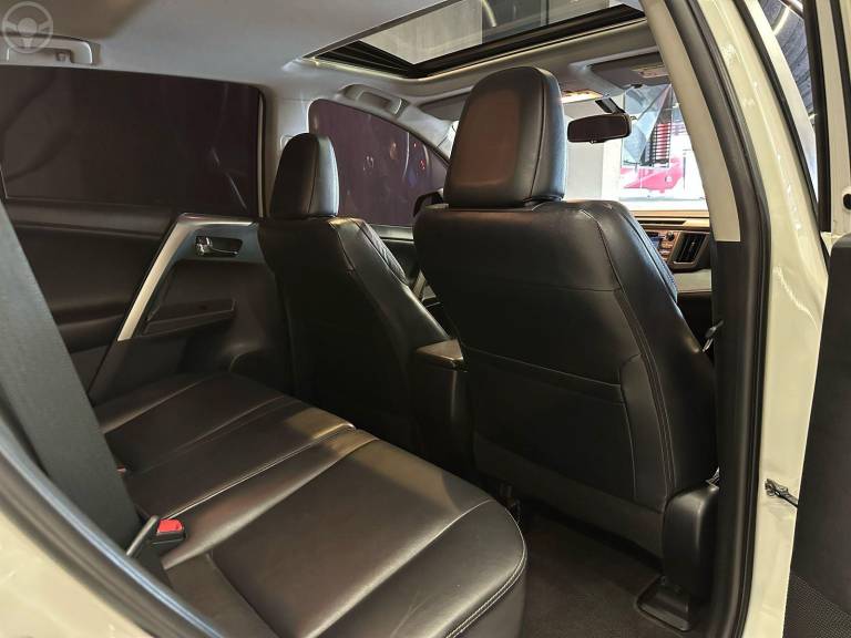 TOYOTA - RAV4 2.5 4X4 16V 4P AUTOMÁTICO - 2013/2013 - BRANCA - R$ 101.900,00