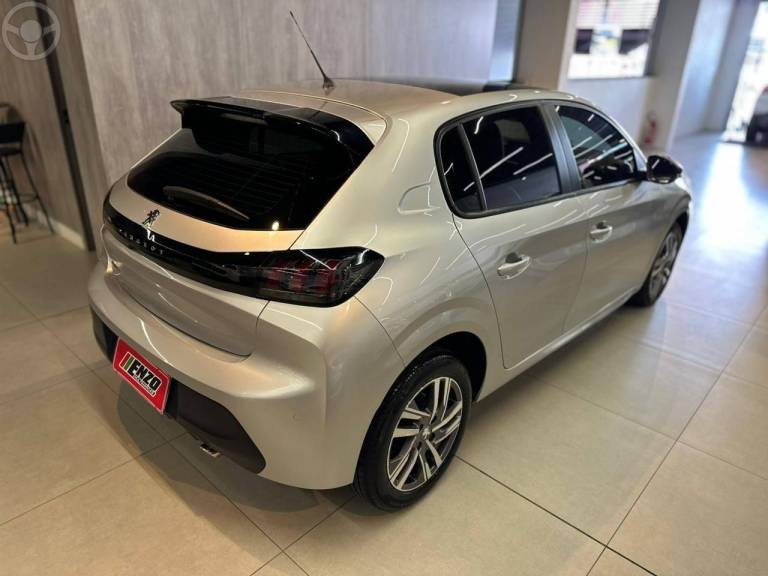 PEUGEOT - 208 1.6 GRIFFE 16V FLEX 4P AUTOMÁTICO - 2021/2021 - PRATA - R$ 85.900,00