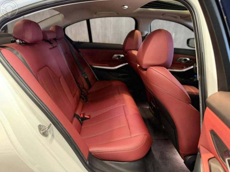 BMW - 320I 2.0 SPORT GP 16V TURBO ACTIVE FLEX 4P AUTOMÁTICO - 2023/2023 - BRANCA - R$ 275.900,00