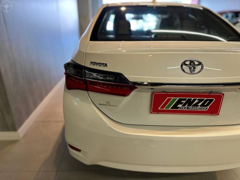 TOYOTA - COROLLA 2.0 XEI 16V FLEX 4P AUTOMÁTICO - 2018/2019 - BRANCA - R$ 109.900,00