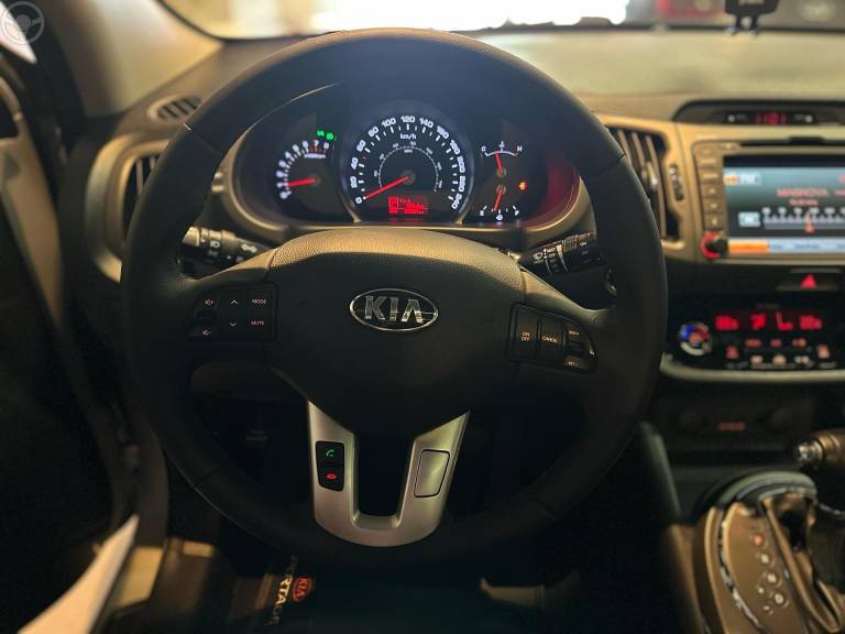 KIA MOTORS - SPORTAGE 2.0 EX2 4X2 16V FLEX 4P AUTOMÁTICO - 2013/2013 - PRATA - R$ 81.900,00
