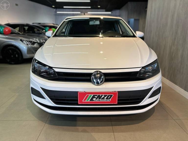VOLKSWAGEN - POLO 1.0MPI TOTAL FLEX MANUAL - 2020/2021 - BRANCA - R$ 69.900,00