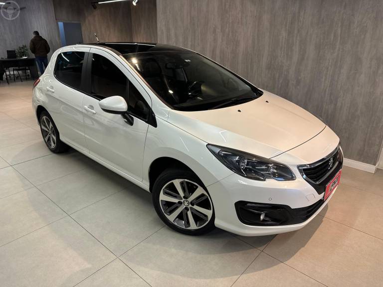 PEUGEOT - 308 1.6 GRIFFE THP 16V 4P AUTOMÁTICO - 2017/2017 - BRANCA - R$ 67.900,00