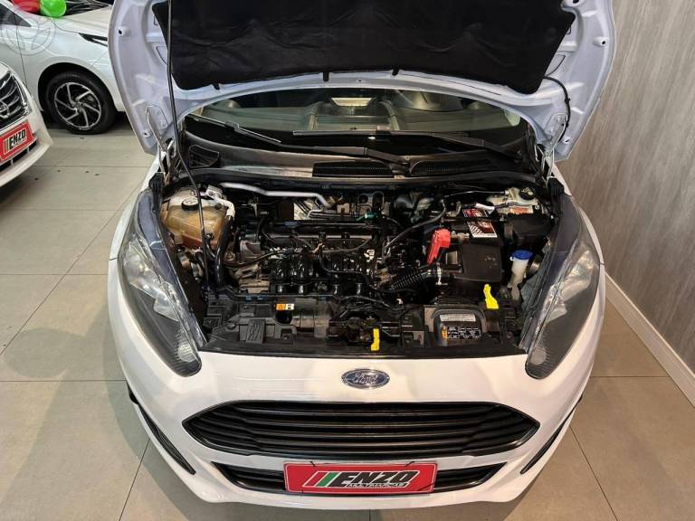 FORD - FIESTA 1.5 S HATCH 16V FLEX 4P MANUAL - 2014/2015 - BRANCA - R$ 43.900,00