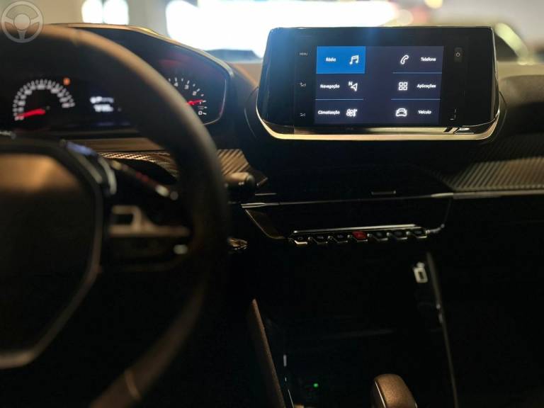 PEUGEOT - 208 1.6 ACTIVE PACK 16V FLEX 4P AUTOMÁTICO - 2020/2021 - PRATA - R$ 71.900,00