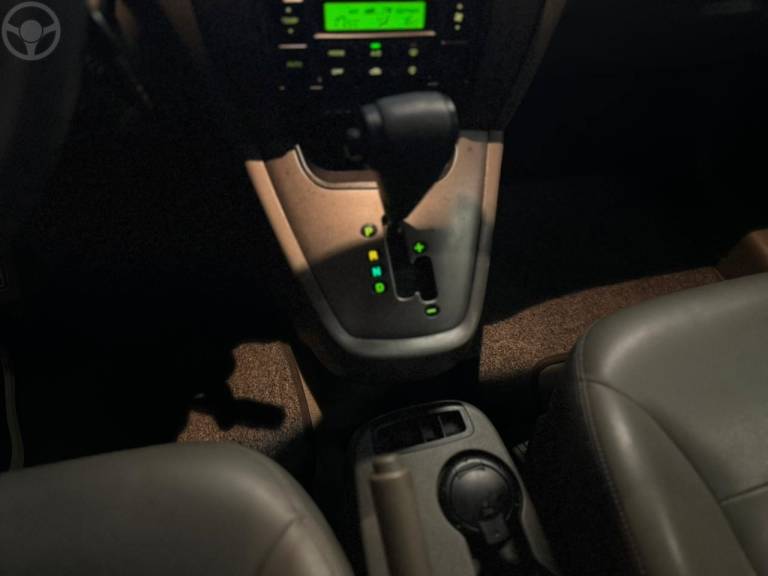 HYUNDAI - TUCSON 2.0 MPFI GLS 16V 143CV 2WD FLEX 4P AUTOMÁTICO - 2015/2016 - BRANCA - R$ 58.900,00