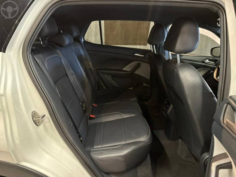 VOLKSWAGEN - T-CROSS 1.4 HIGHLINE TSI 16V FLEX 4P AUTOMÁTICO - 2022/2022 - BRANCA - R$ 110.900,00