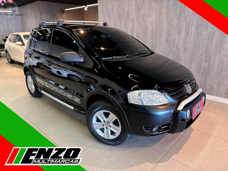VOLKSWAGEN - CROSSFOX 1.6 MI FLEX 8V 4P MANUAL - 2006/2006 - PRETA - R$ 33.900,00